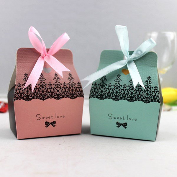 Самые оригинальные пригласительные на свадьбу 2026: фото, идеи