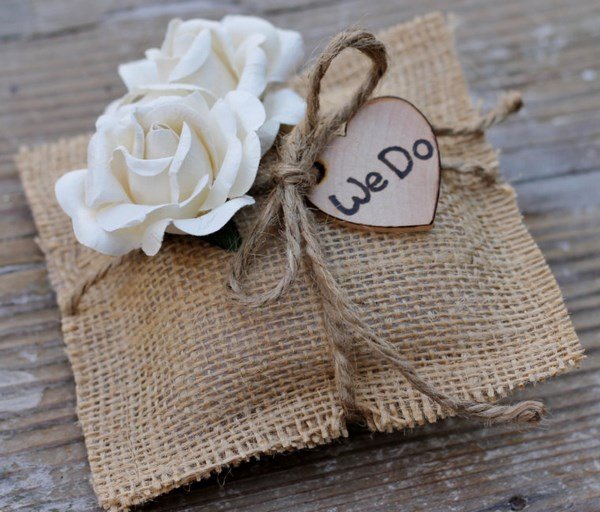 Самые оригинальные пригласительные на свадьбу 2026: фото, идеи