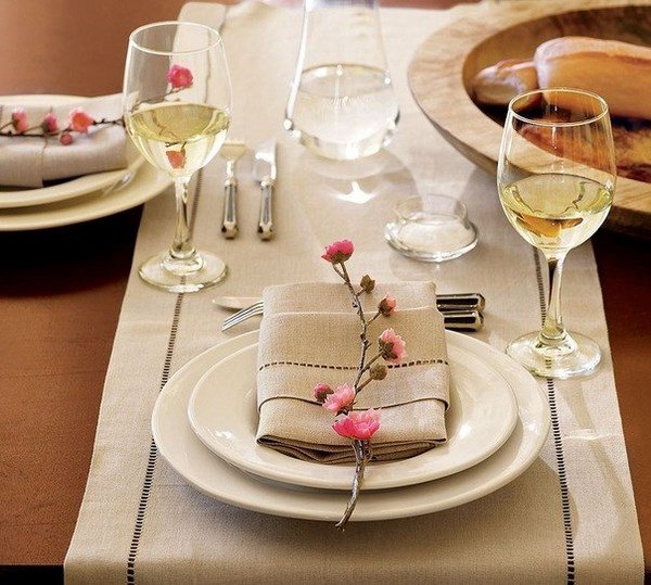 Сервировка праздничного стола 2026: как красиво сервировать стол