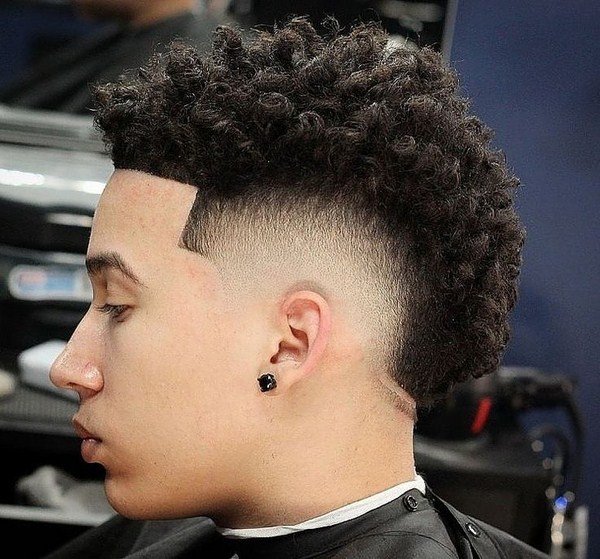 Модные стрижки для мальчиков 2026: фото