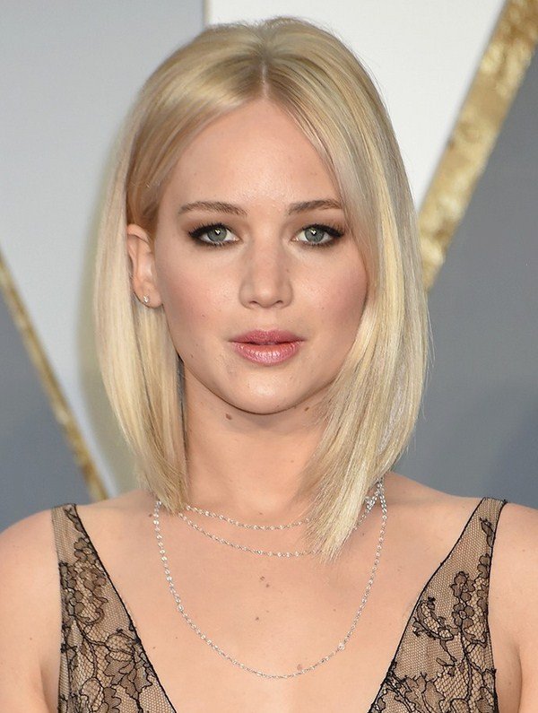 Модные стрижки на средние волосы 2026: фото, идеи