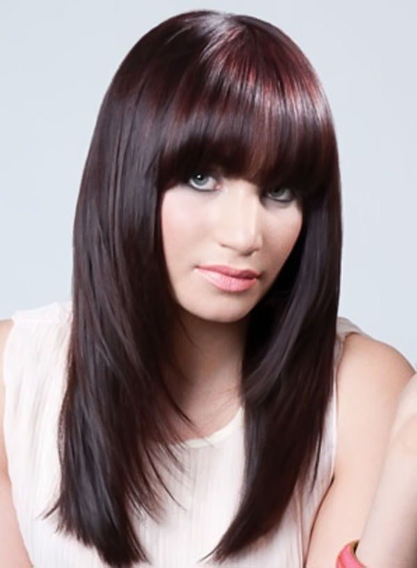 Модные стрижки на средние волосы 2026: фото, идеи