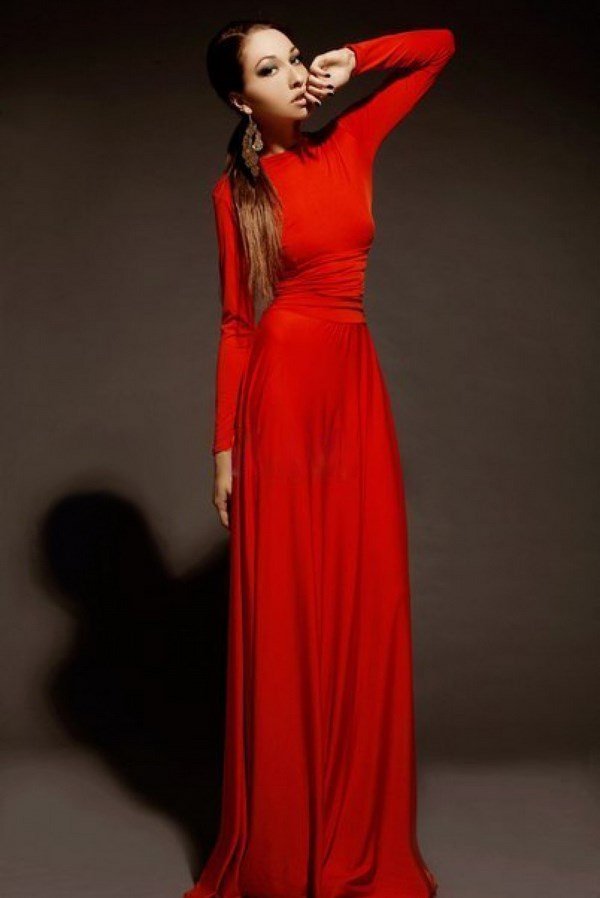 Самые красивые красные платья 2026: фото, новинки