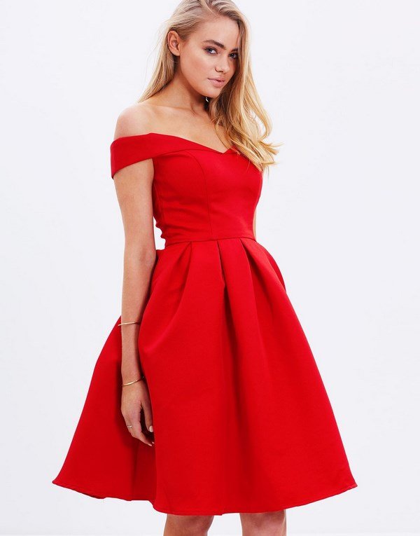 Самые красивые красные платья 2026: фото, новинки