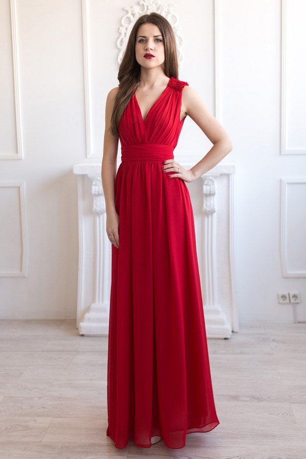 Самые красивые красные платья 2026: фото, новинки