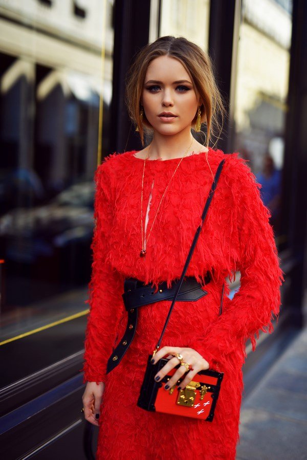 Самые красивые красные платья 2026: фото, новинки