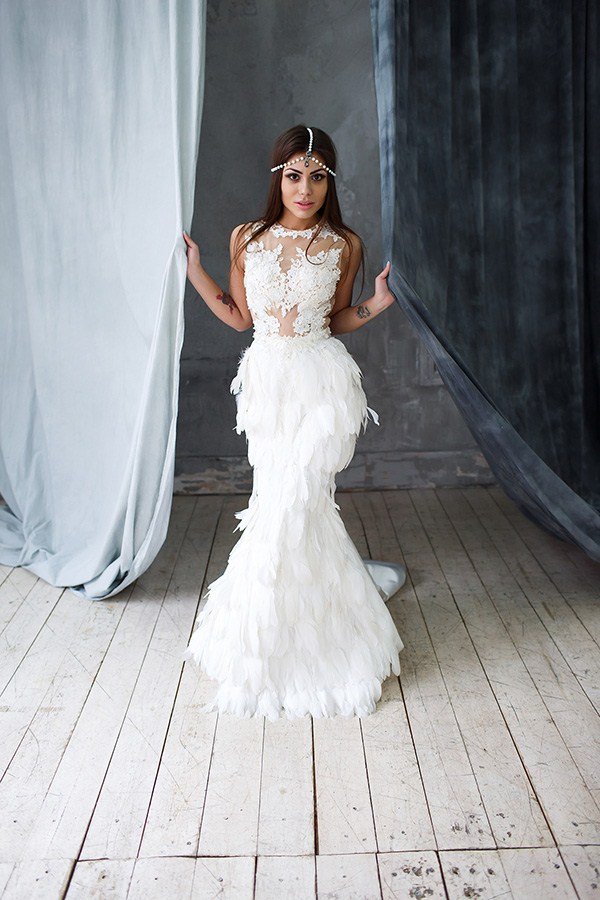 Красивые белые платья 2026 — топовые новинки на фото