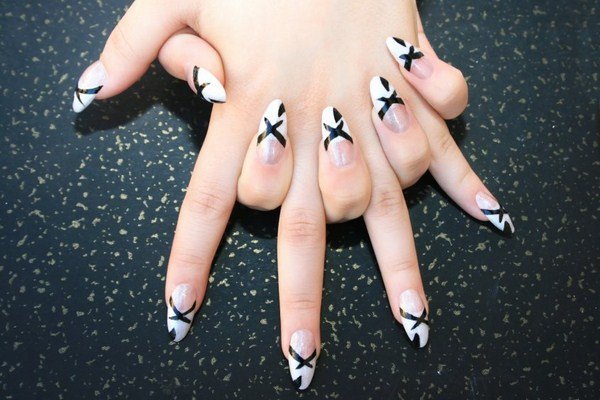 Маникюр на острые ногти 2026: фото, идеи, новинки