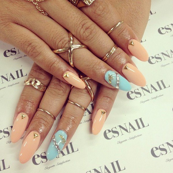 Маникюр на острые ногти 2026: фото, идеи, новинки