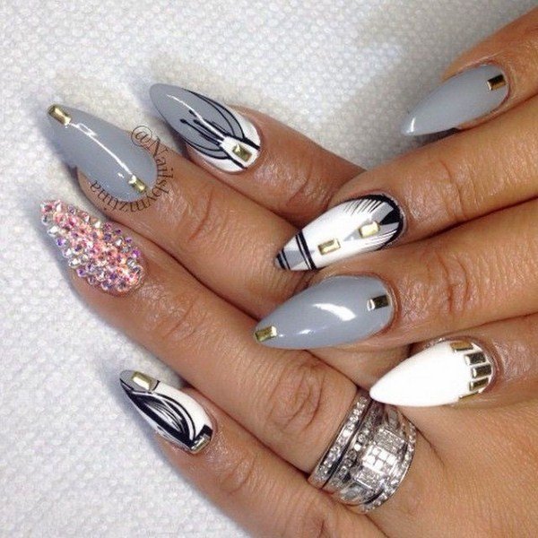 Маникюр на острые ногти 2026: фото, идеи, новинки