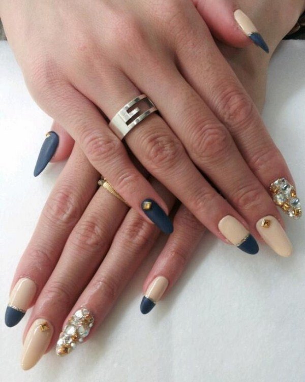 Маникюр на острые ногти 2026: фото, идеи, новинки
