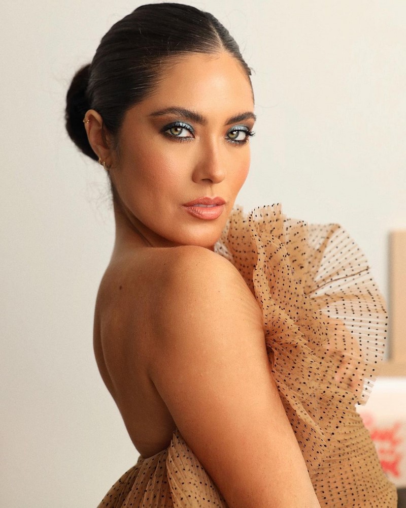 Красивый макияж 2026: фото урок, как сделать мейкап