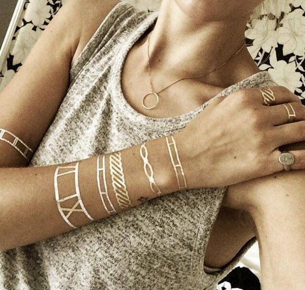 Оригинальные флеш тату 2026: фото, идеи флеш тату для девушек