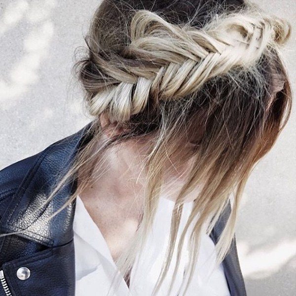 Красивые косички на средние волосы 2026: фото-идеи