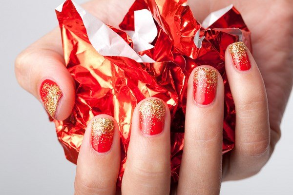 Красивый красный маникюр 2026 — фото, идеи дизайна
