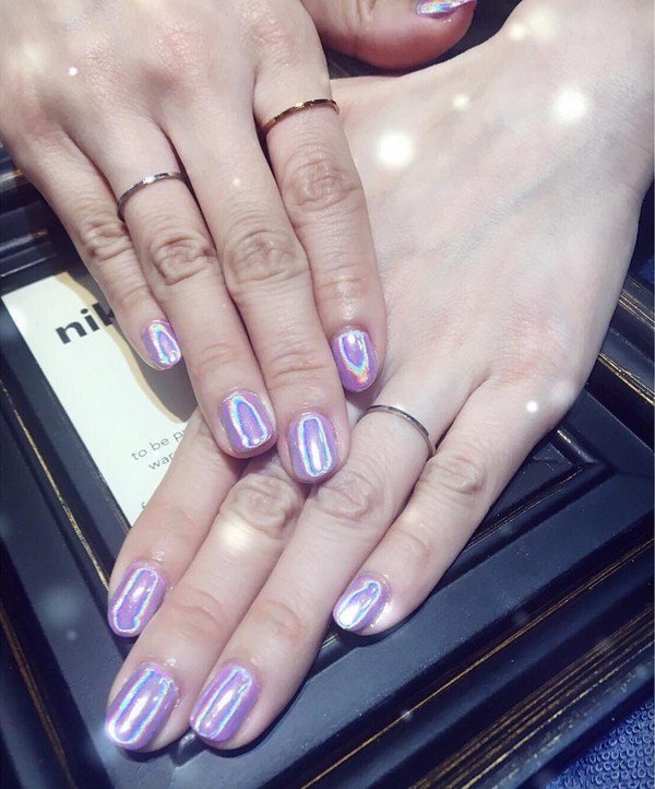 Зеркальный маникюр 2026: фото, идеи, тренды