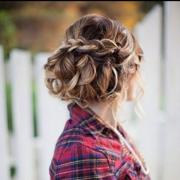 Модные прически 2026 — стильные идеи