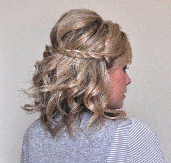 Красивые косички на средние волосы 2026: фото-идеи