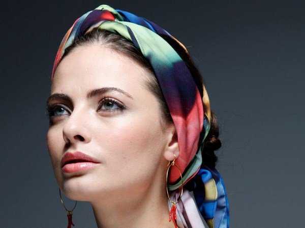 Модные повязки на голову 2026: фото