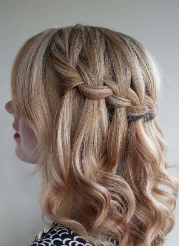 Красивые косички на средние волосы 2026: фото-идеи