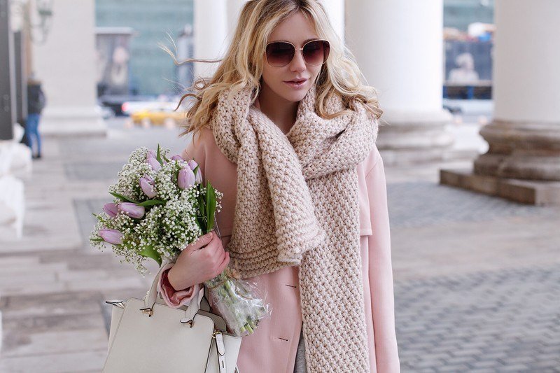 Модные шарфы 2026 — фото, идеи, новинки