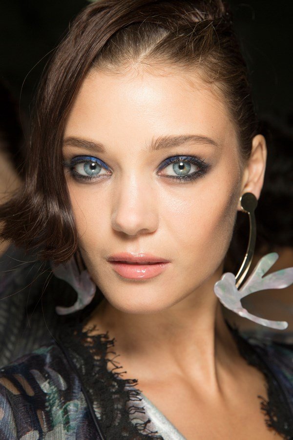 Модный макияж осень-зима 2026-2027: фото, тенденции