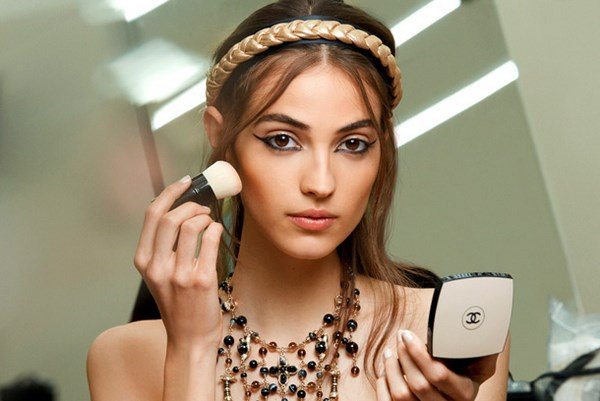 Модный макияж осень-зима 2026-2027: фото, тенденции