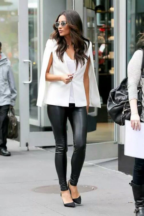 Модные кейп пальто 2026 — стильные образы, фото