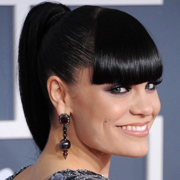 Стильная прическа хвост 2026: примеры, идеи, фото