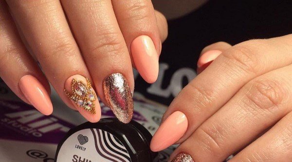 Персиковый маникюр 2026: лучшие идеи, дизайны, новинки