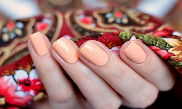 Персиковый маникюр 2026: лучшие идеи, дизайны, новинки