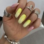 Летний педикюр 2026 — модные тренды дизайна с фото