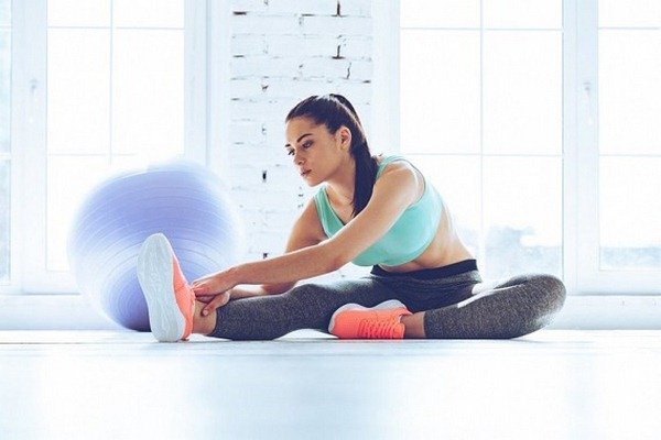 Модная спортивная одежда для спорта 2026: тренды, фото