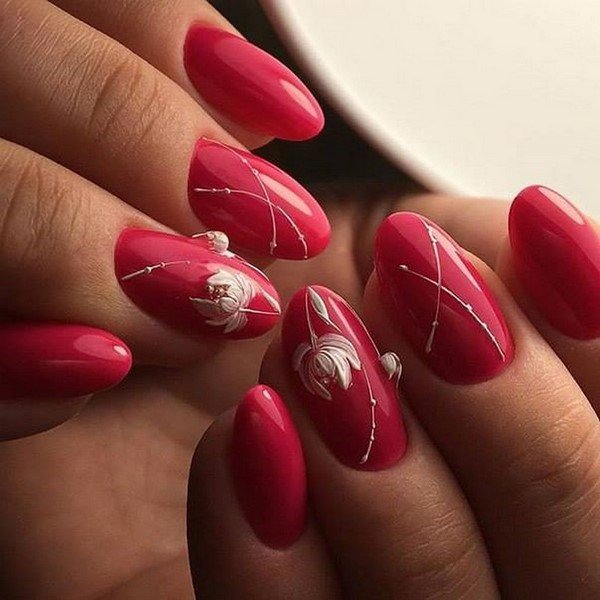 Трендовый яркий маникюр 2026: фото, новинки, идеи