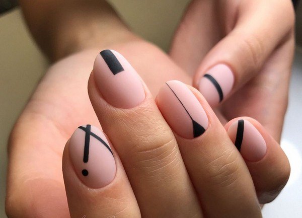 Модный офисный маникюр 2026: новинки, тренды