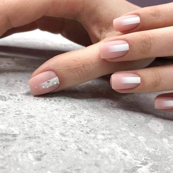 Модный офисный маникюр 2026: новинки, тренды