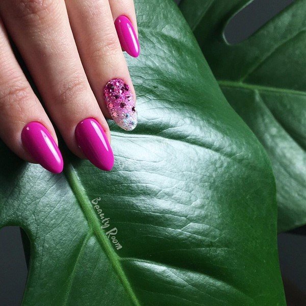 Маникюр на миндалевидные ногти 2026 — новинки