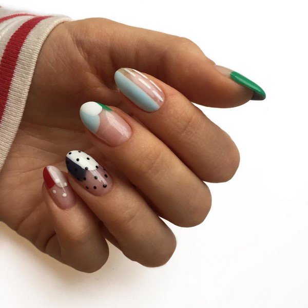 Маникюр на миндалевидные ногти 2026 — новинки