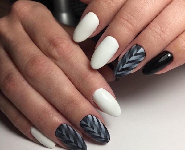 Маникюр на миндалевидные ногти 2026 — новинки