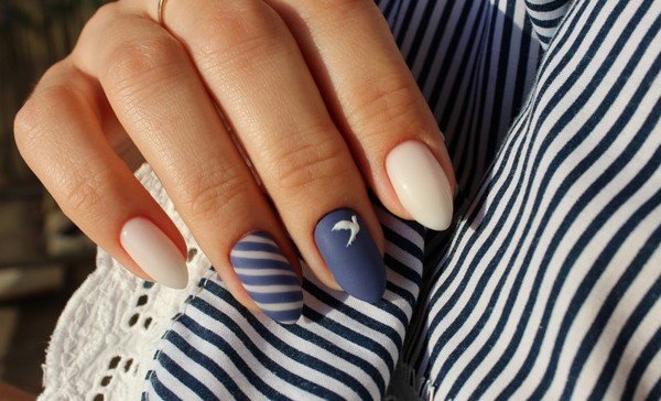 Маникюр на миндалевидные ногти 2026 — новинки