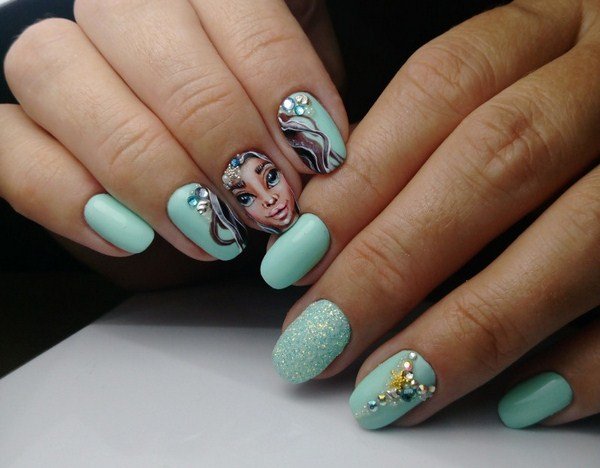 Тренд маникюра 2026 «eye see you» — ФОТО