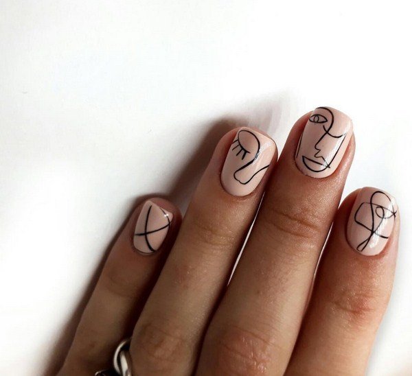 Тренд маникюра 2026 «eye see you» — ФОТО