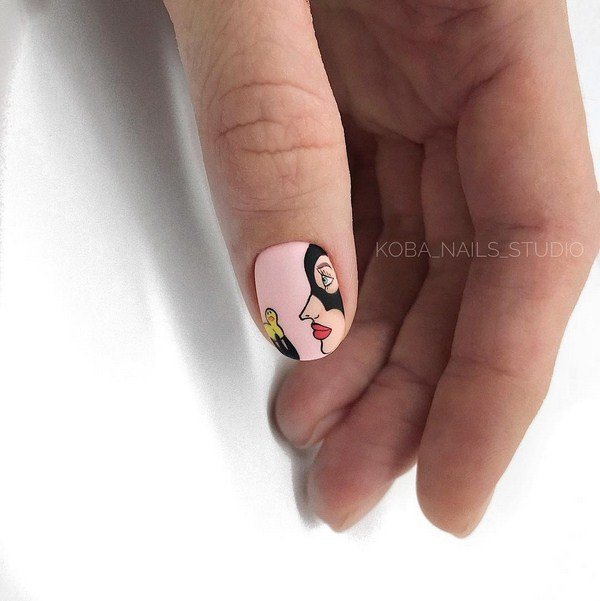 Тренд маникюра 2026 «eye see you» — ФОТО