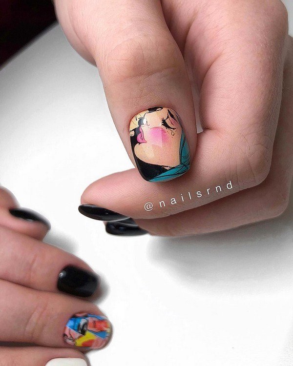 Тренд маникюра 2026 «eye see you» — ФОТО