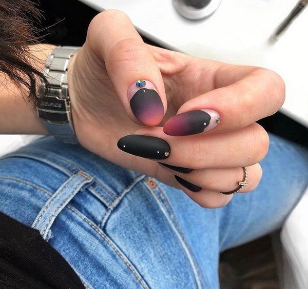 Топовые новинки маникюра гель-лаком 2026: фото идеи