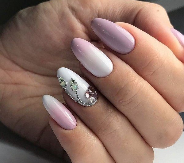 Топовые новинки маникюра гель-лаком 2026: фото идеи
