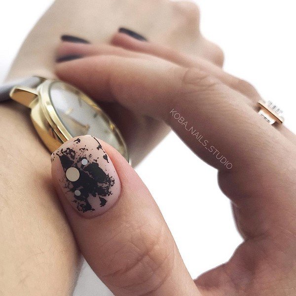 Топовые новинки маникюра гель-лаком 2026: фото идеи