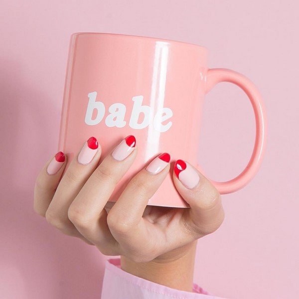 Топовые новинки маникюра гель-лаком 2026: фото идеи