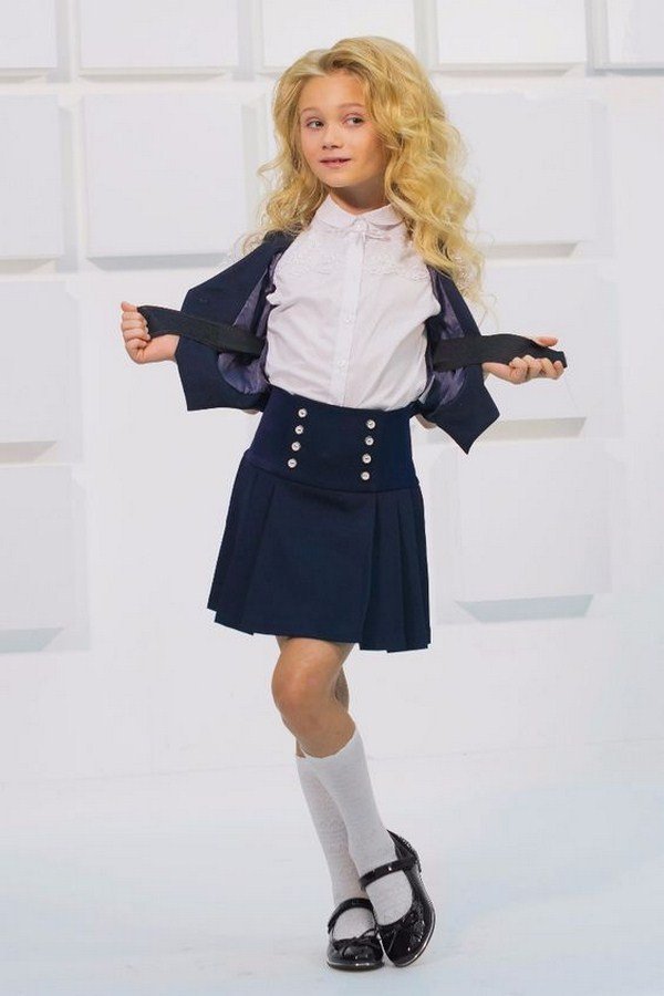 Стильная школьная форма 2026 для девочек и мальчиков: фото
