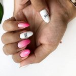 Модные ногти с надписями2026: топовые идеи